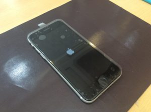  iPhone SE2 液晶交換