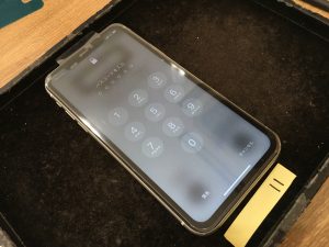 iPhone11 液晶交換