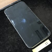 iPhone11 液晶交換