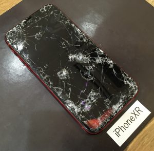 iPhone XR 液晶画面修理
