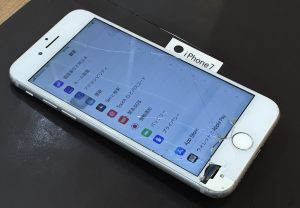 iPhone 7 液晶画面修理