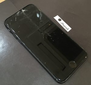 iPhone 8 ガラス割れ修理