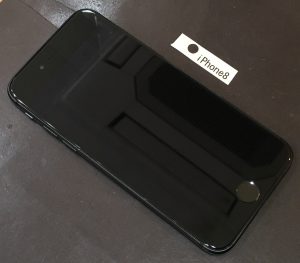 iPhone 8 ガラス割れ修理