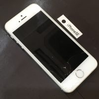 iPhoneSE 画面割れ修理