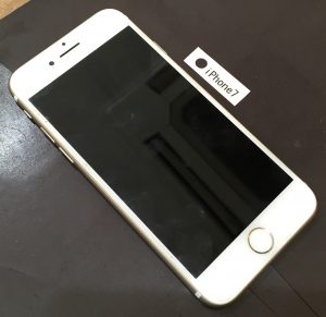 iPhone 7 液晶画面修理