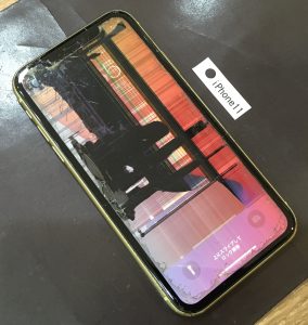 iPhone11 液晶画面修理