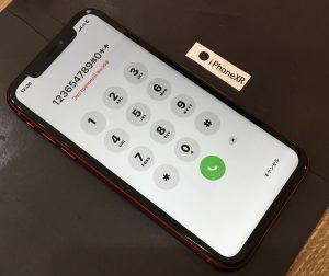 iPhoneXR 画面修理(重度)