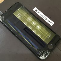iPhoneSE(第2世代) 画面修理(重度)