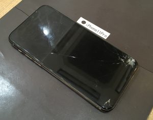 iPhone 11Pro 画面修理(重度)
