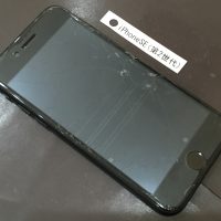 iPhone SE(第2世代) 画面修理(重度)