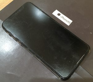 iPhone XS 画面修理(重度)