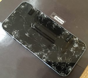 iPhone 14 画面修理(重度)