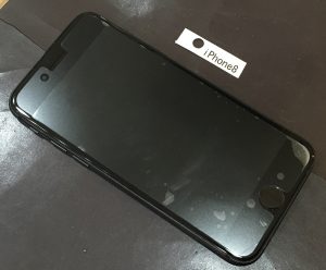 iPhone 8 画面修理(重度)