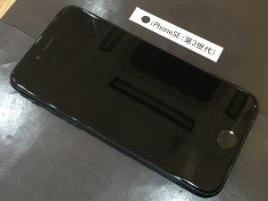 iPhoneSE(第3世代) 画面修理(重度)