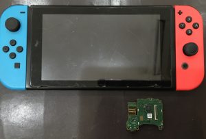 Nintendo Switch ゲームカードスロット修理