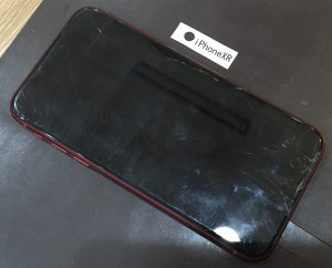 iPhone XR 画面修理(重度)