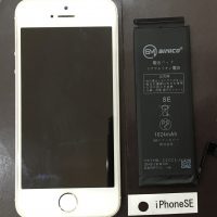 iPhone SE バッテリー交換